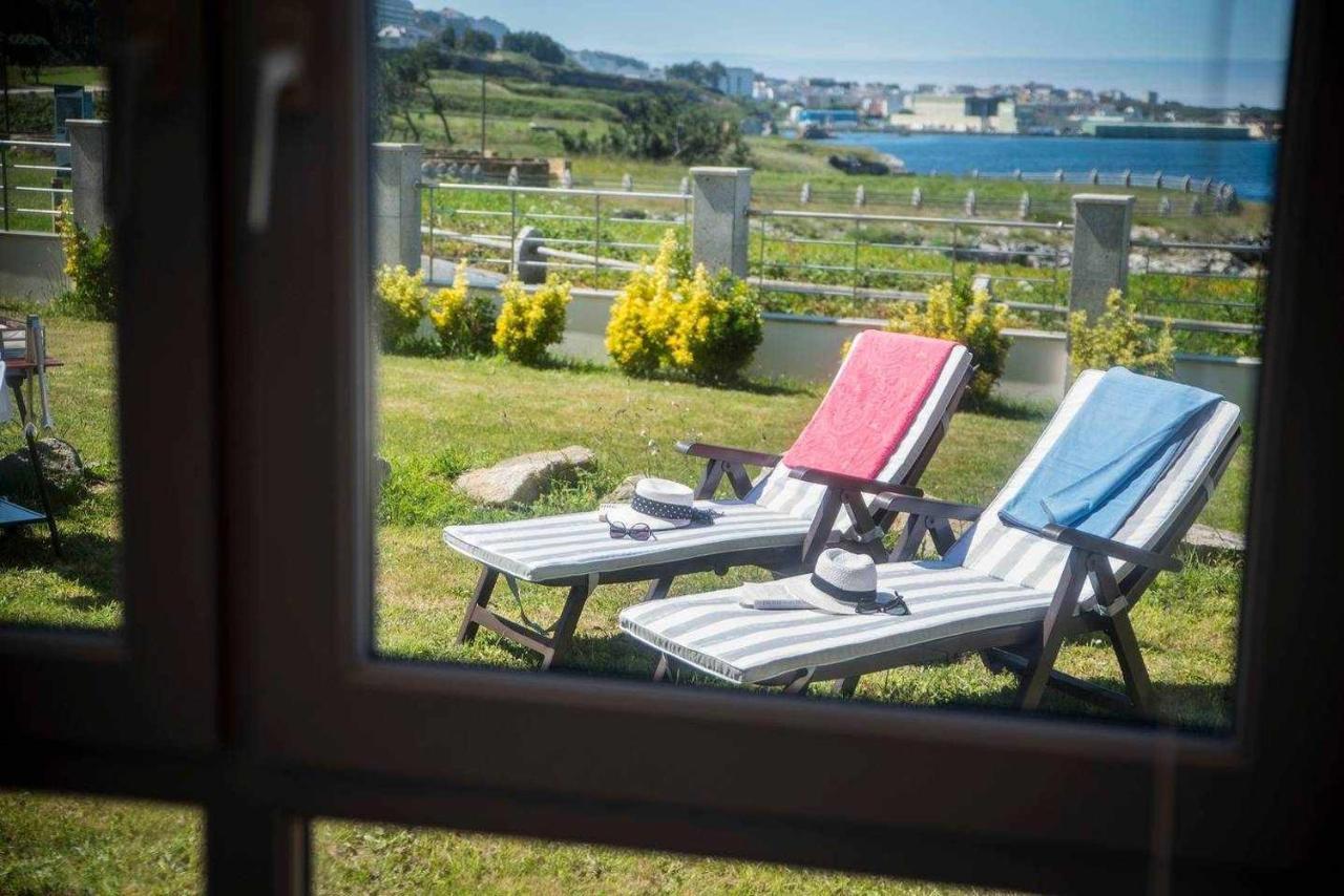 Chalet Pareado Con Jardin En 1ª Linea De Mar Villa Burela Eksteriør billede