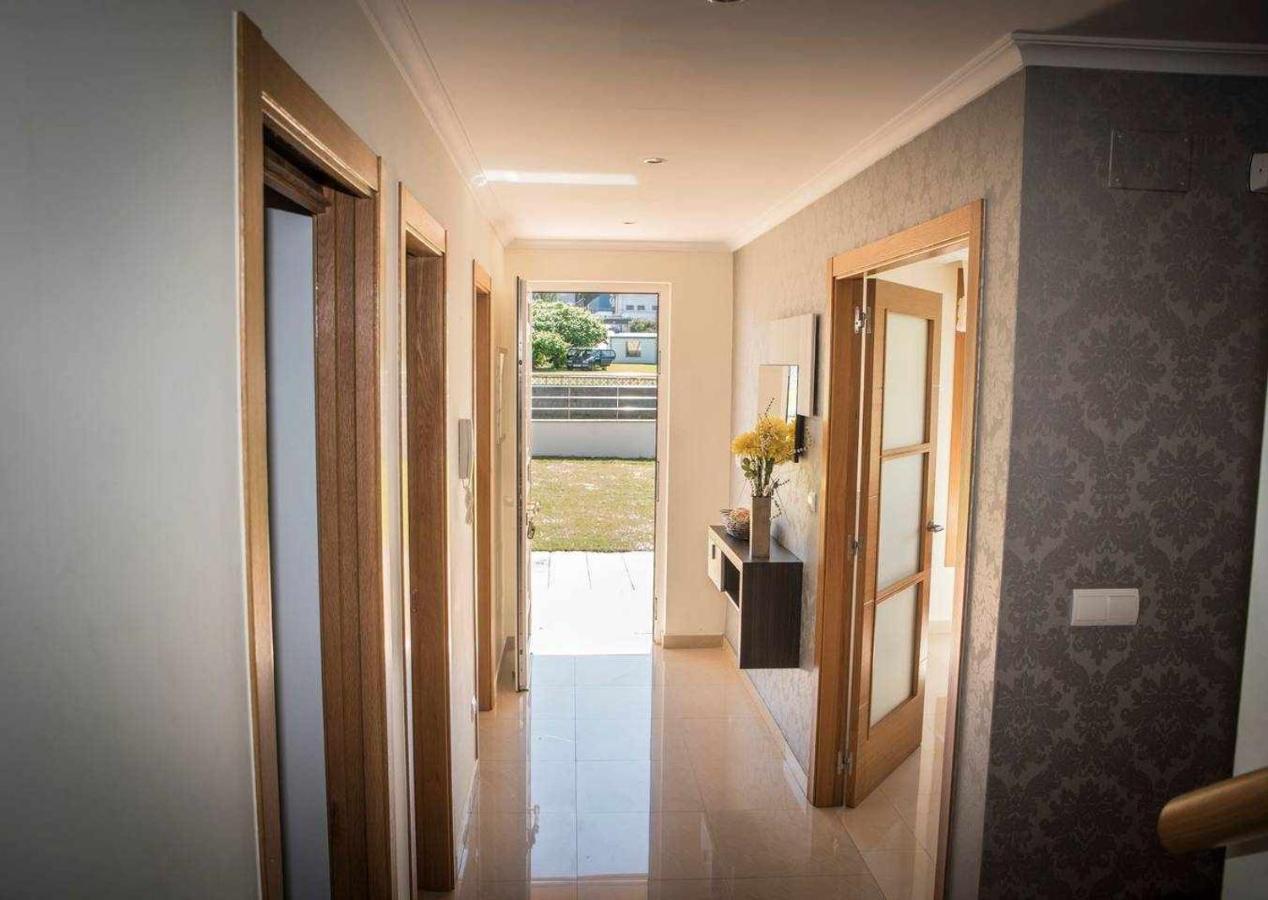 Chalet Pareado Con Jardin En 1ª Linea De Mar Villa Burela Eksteriør billede