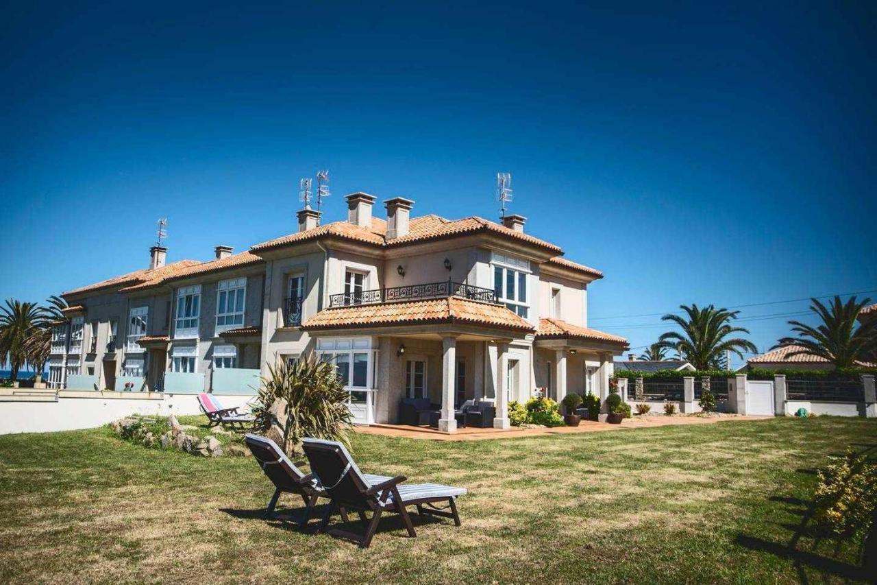 Chalet Pareado Con Jardin En 1ª Linea De Mar Villa Burela Eksteriør billede