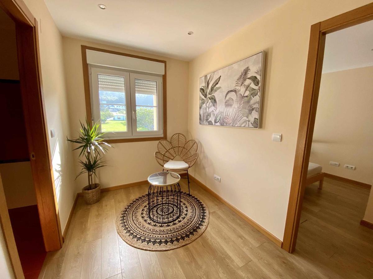Chalet Pareado Con Jardin En 1ª Linea De Mar Villa Burela Eksteriør billede