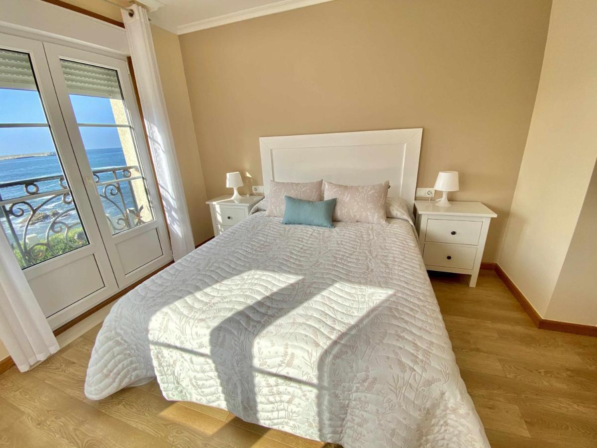 Chalet Pareado Con Jardin En 1ª Linea De Mar Villa Burela Eksteriør billede