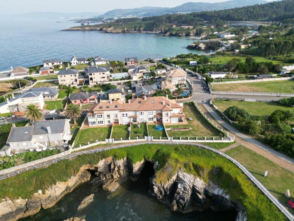 Chalet Pareado Con Jardin En 1ª Linea De Mar Villa Burela Eksteriør billede